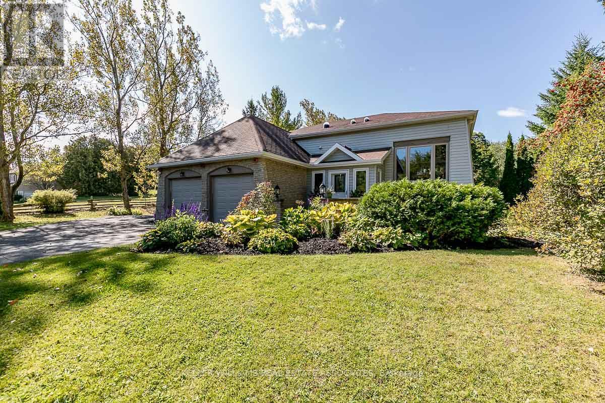 8 Hilltop Crescent, East Garafraxa, Ontario  L9W 6B8 - Photo 2 - X12018520