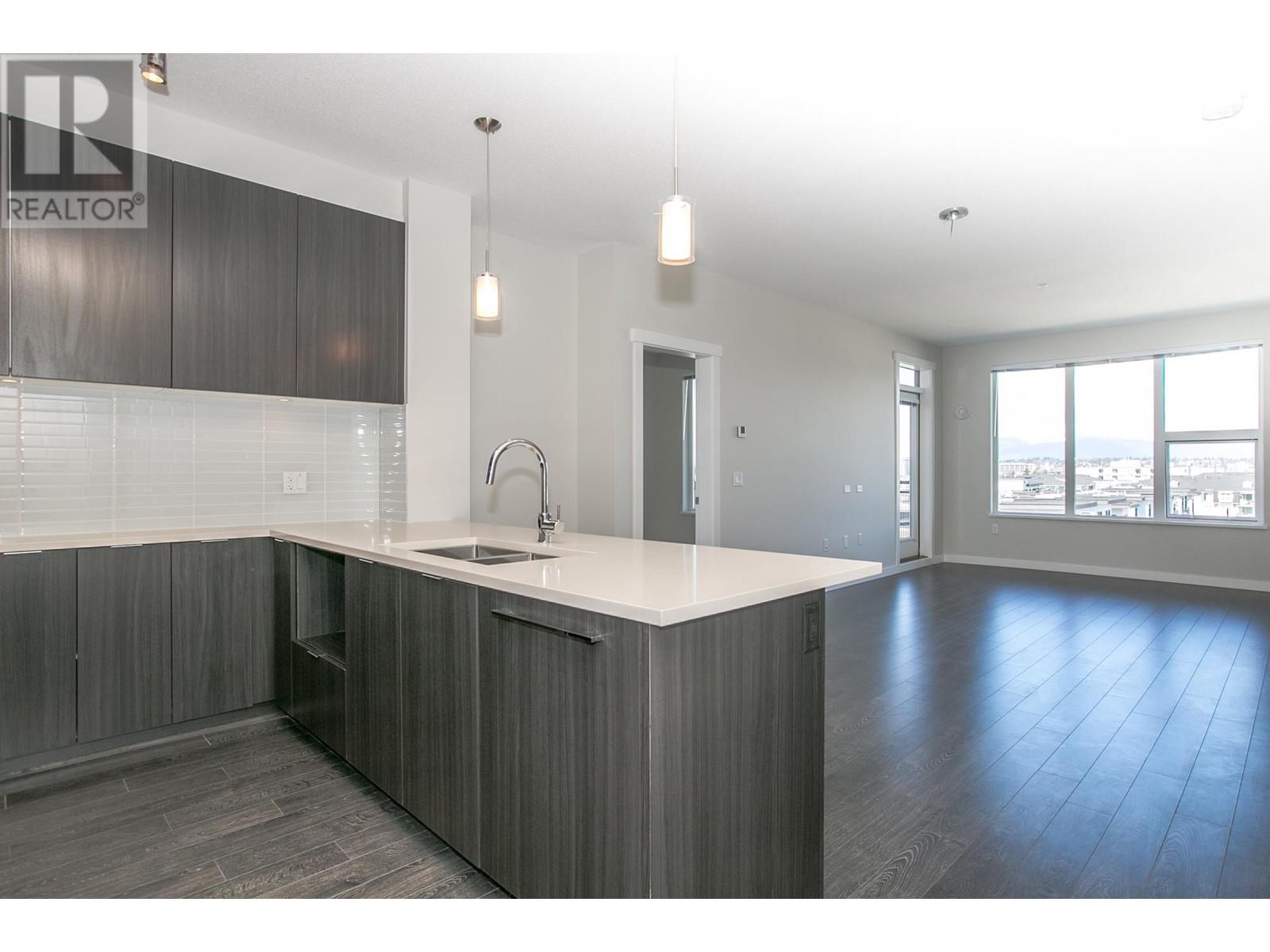 Listing Picture 3 of 29 : 602 9388 TOMICKI AVENUE, Richmond / 烈治文 - 魯藝地產 Yvonne Lu Group - MLS Medallion Club Member