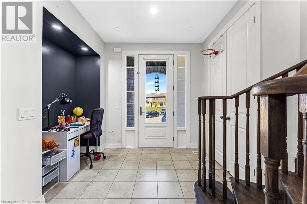 Property at 125 PRINCE CHARLES Crescent image 5