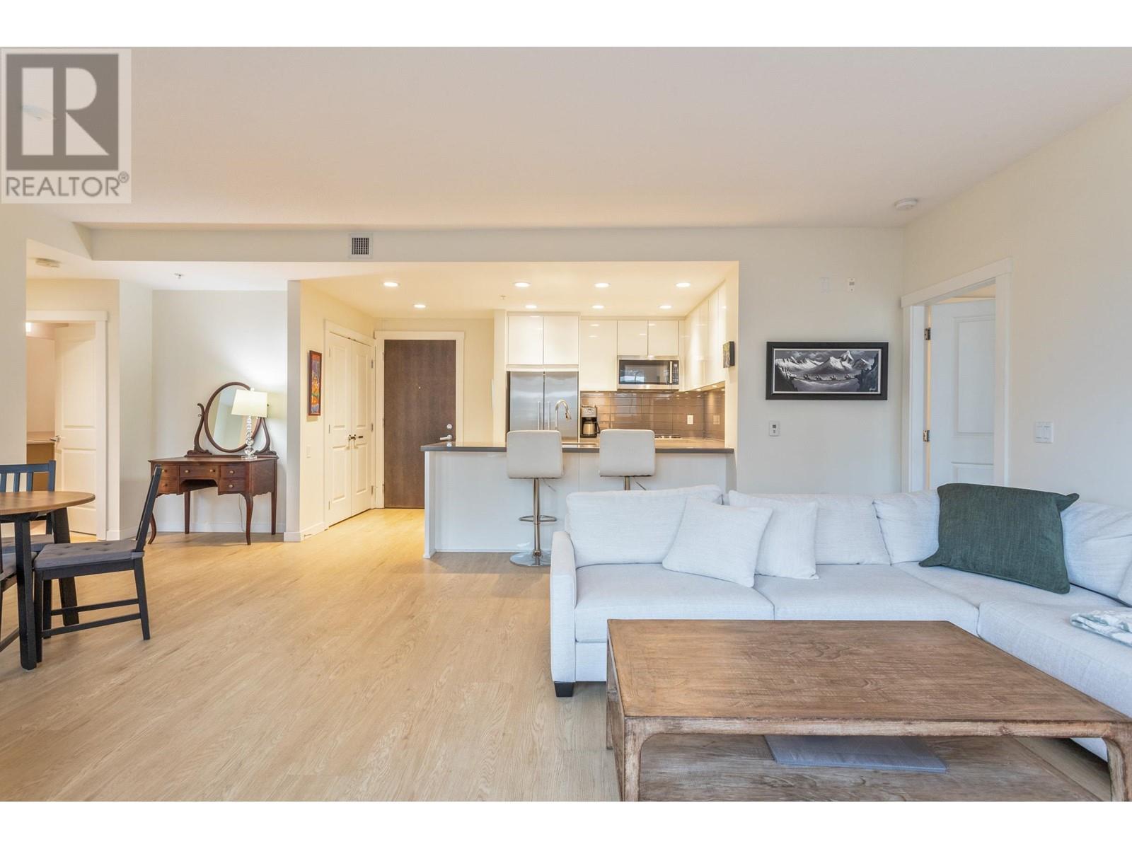 221 255 W 1st Street, North Vancouver, British Columbia  V7M 3G8 - Photo 5 - R2977815