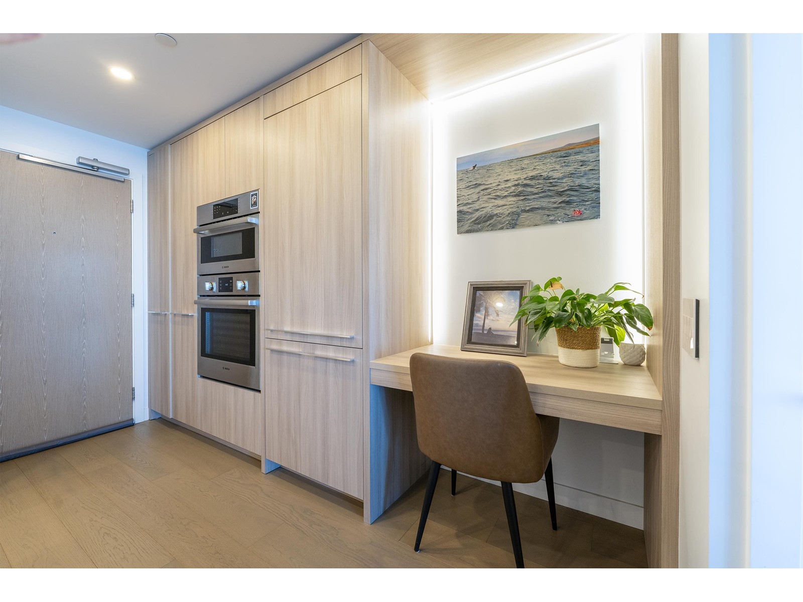 805 15165 Thrift Avenue, White Rock, British Columbia  V4B 0C1 - Photo 6 - R2977787