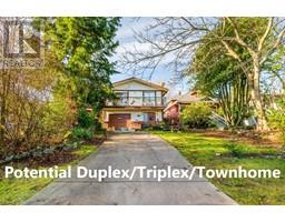 3003 SUNNYHURST ROAD, North Vancouver, British Columbia