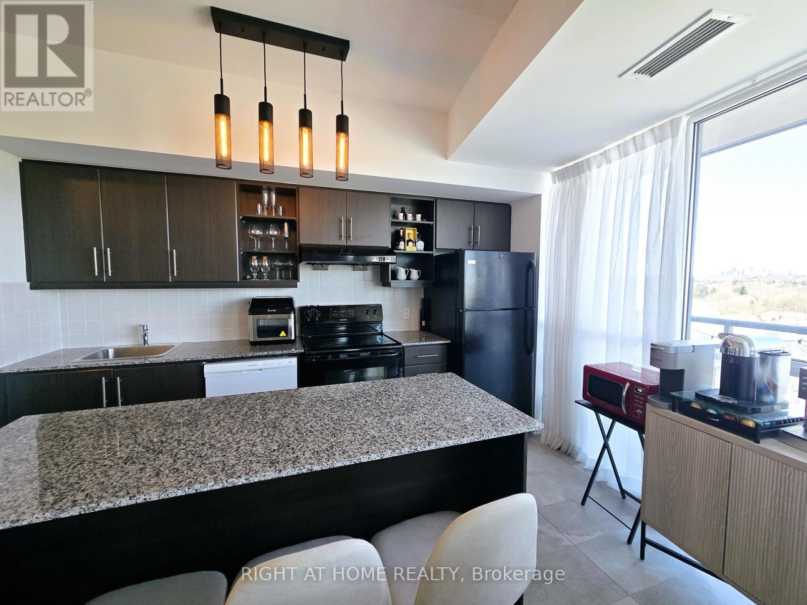 1005 - 35 Brian Peck Crescent, Toronto (Thorncliffe Park), Ontario  M4G 0A5 - Photo 10 - C12018560