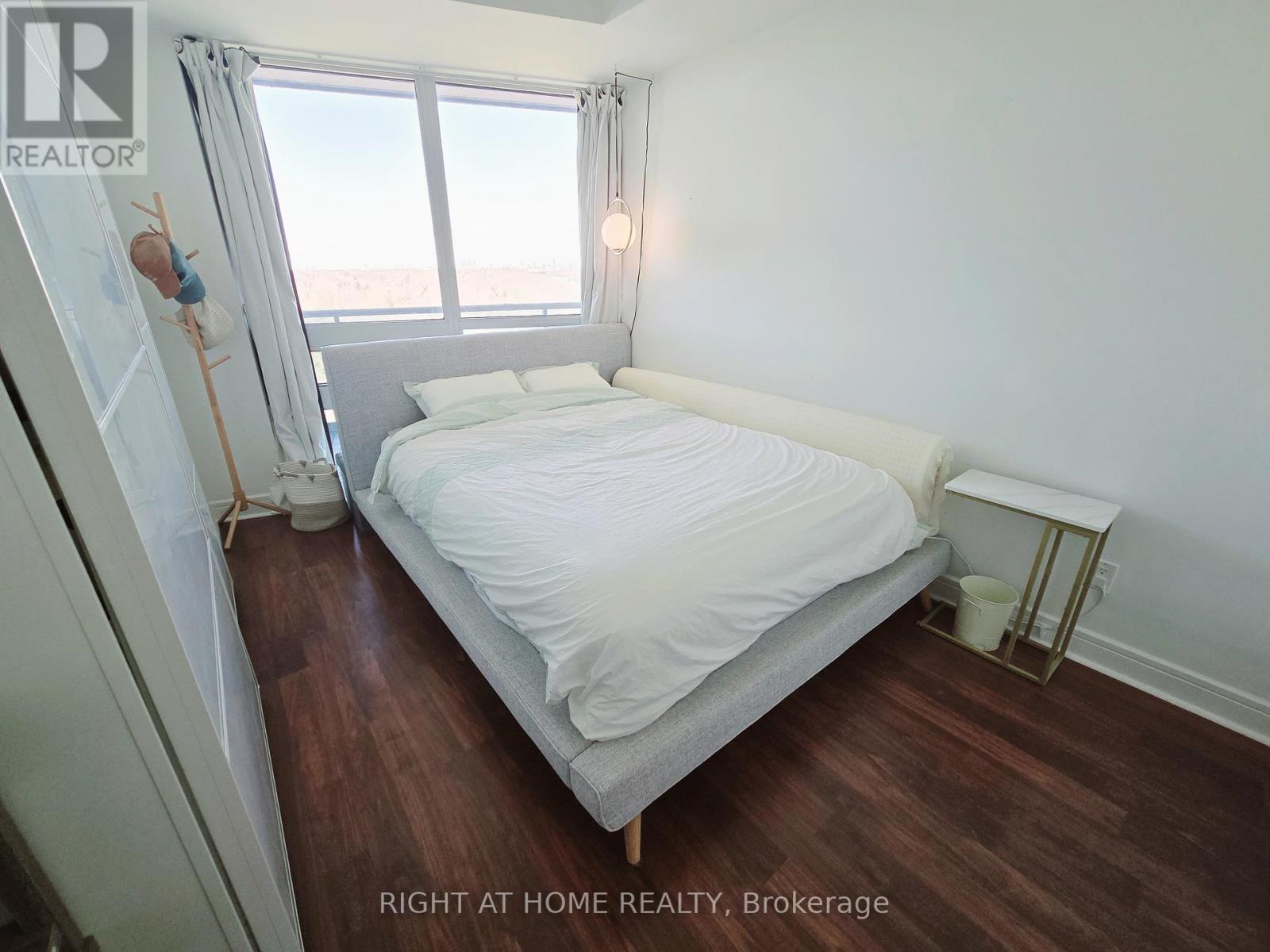 1005 - 35 Brian Peck Crescent, Toronto (Thorncliffe Park), Ontario  M4G 0A5 - Photo 15 - C12018560