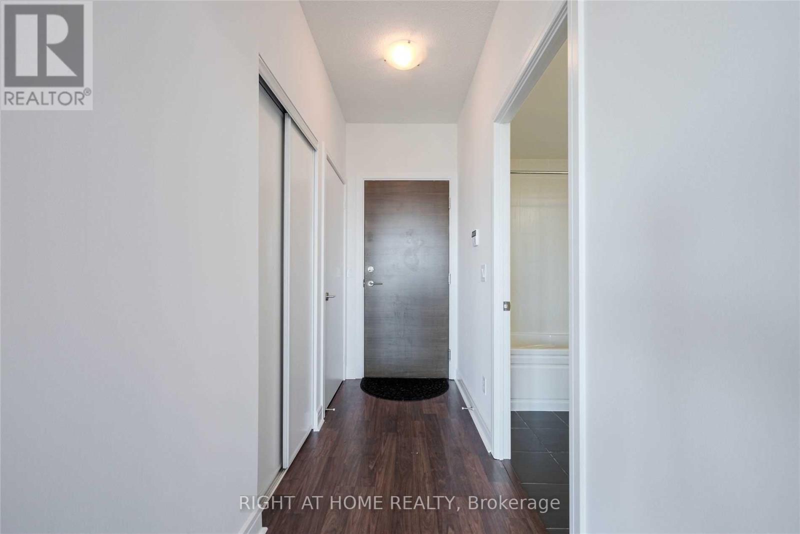1005 - 35 Brian Peck Crescent, Toronto (Thorncliffe Park), Ontario  M4G 0A5 - Photo 23 - C12018560