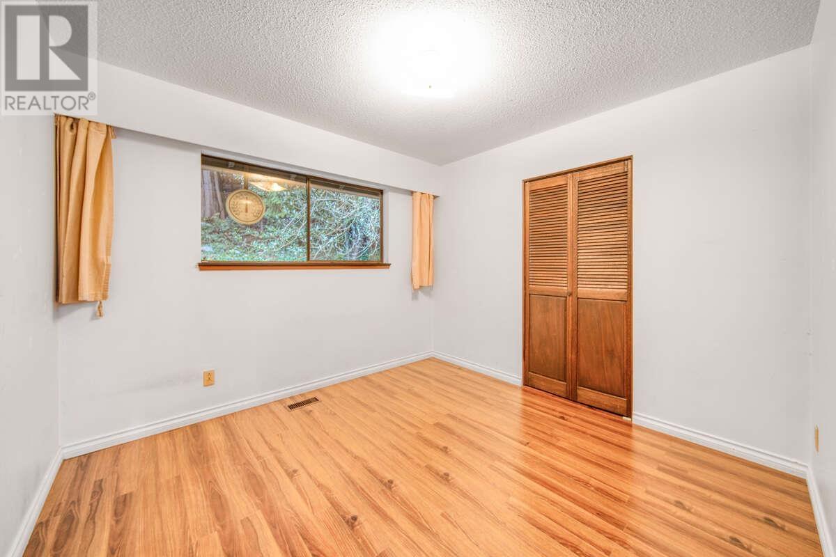 692 Alpine Court, North Vancouver, British Columbia  V7R 2L8 - Photo 19 - R2972071