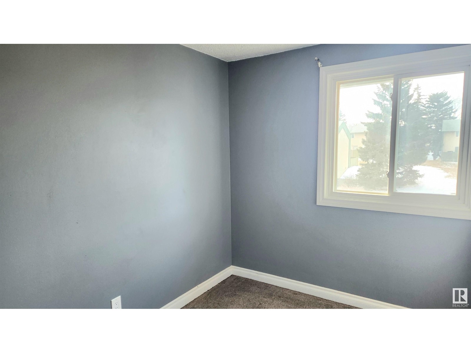 702 Abbottsfield Rd Nw, Edmonton, Alberta  T5W 4R4 - Photo 12 - E4425617
