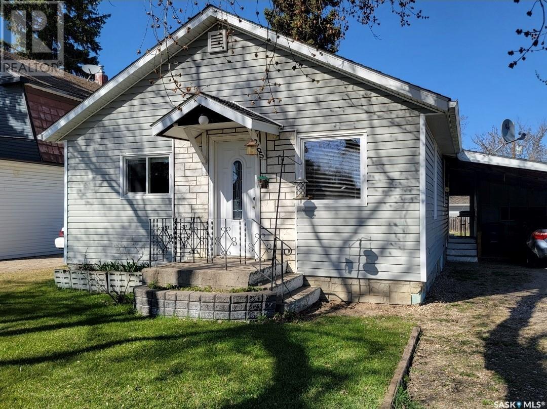 265 3rd AVENUE W, unity, Saskatchewan
