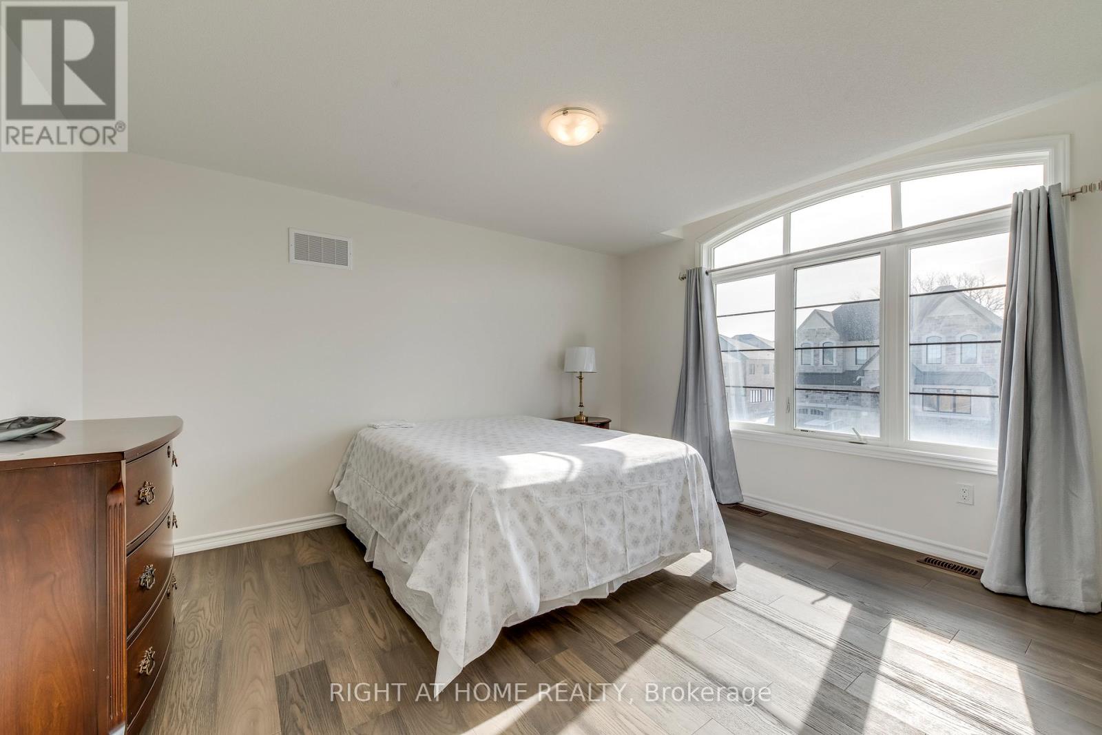 1 Pietrowski Drive, Georgina, Ontario  L4P 0J7 - Photo 35 - N12011796