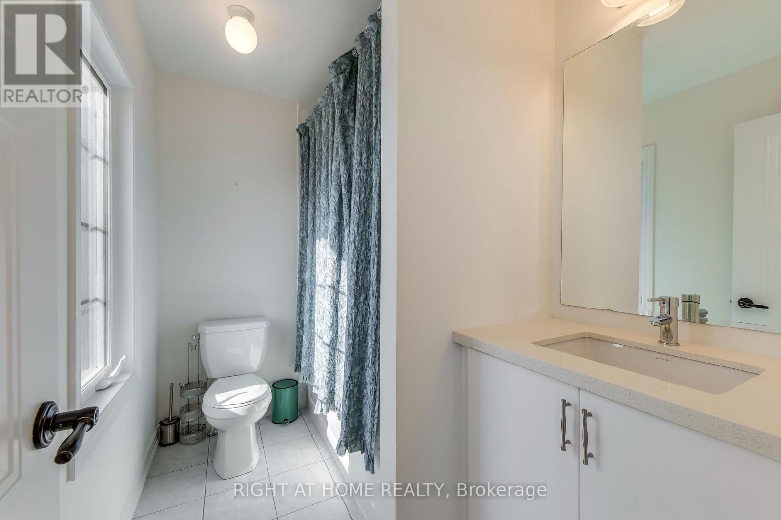 1 Pietrowski Drive, Georgina, Ontario  L4P 0J7 - Photo 36 - N12011796