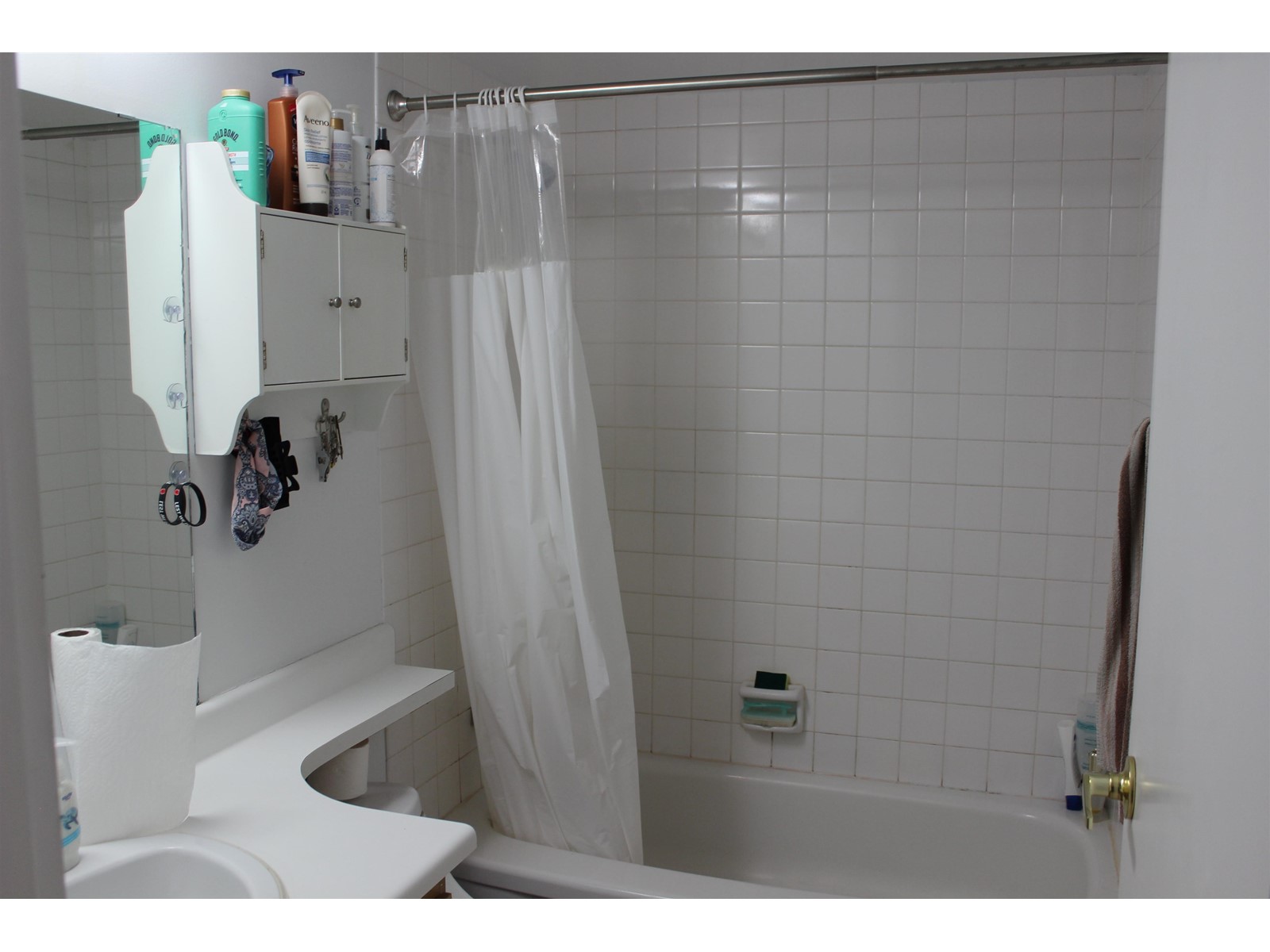 208 7165 133 Street, Surrey, British Columbia  V3W 7Z6 - Photo 9 - R2974398