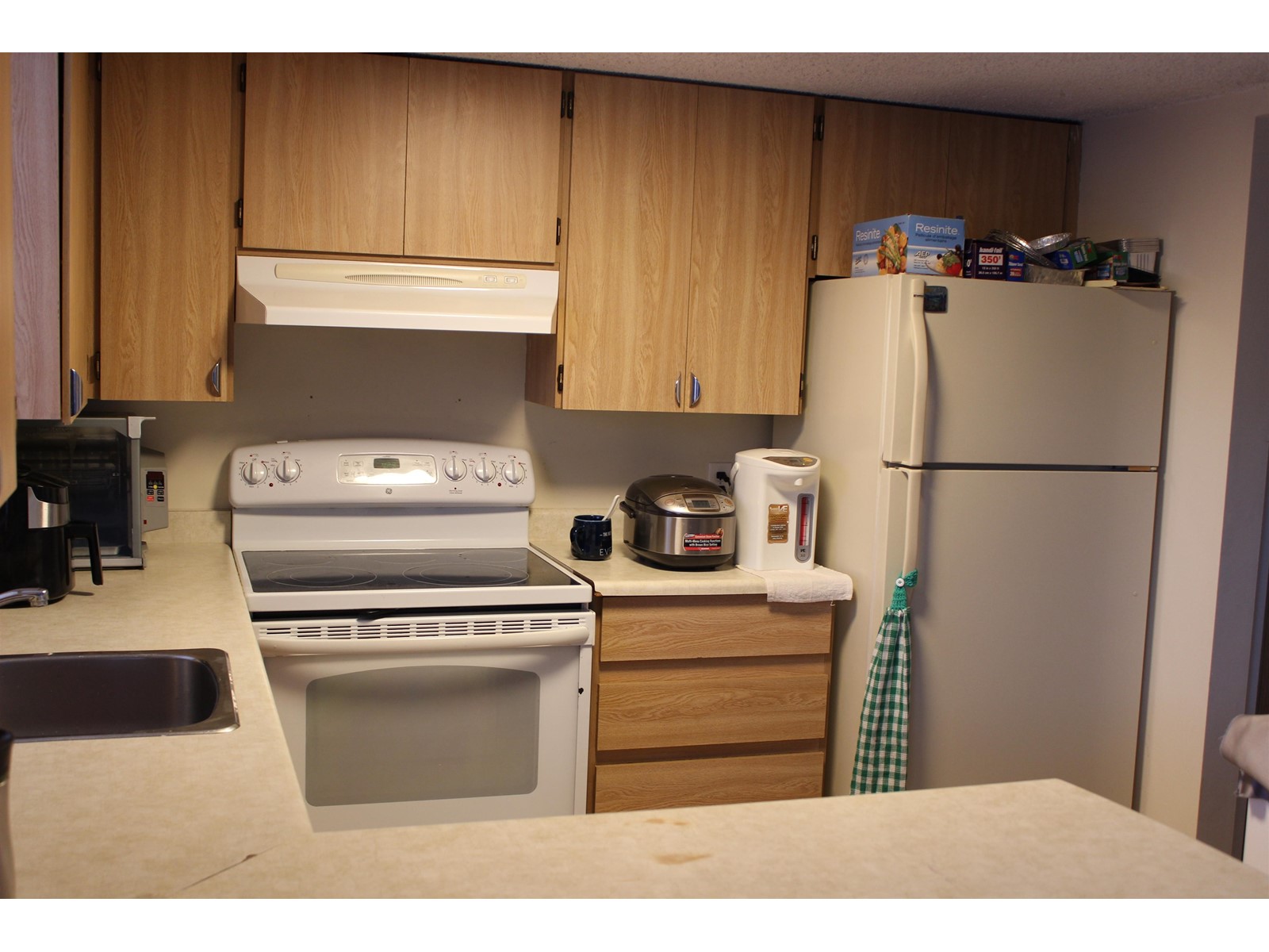 208 7165 133 Street, Surrey, British Columbia  V3W 7Z6 - Photo 8 - R2974398