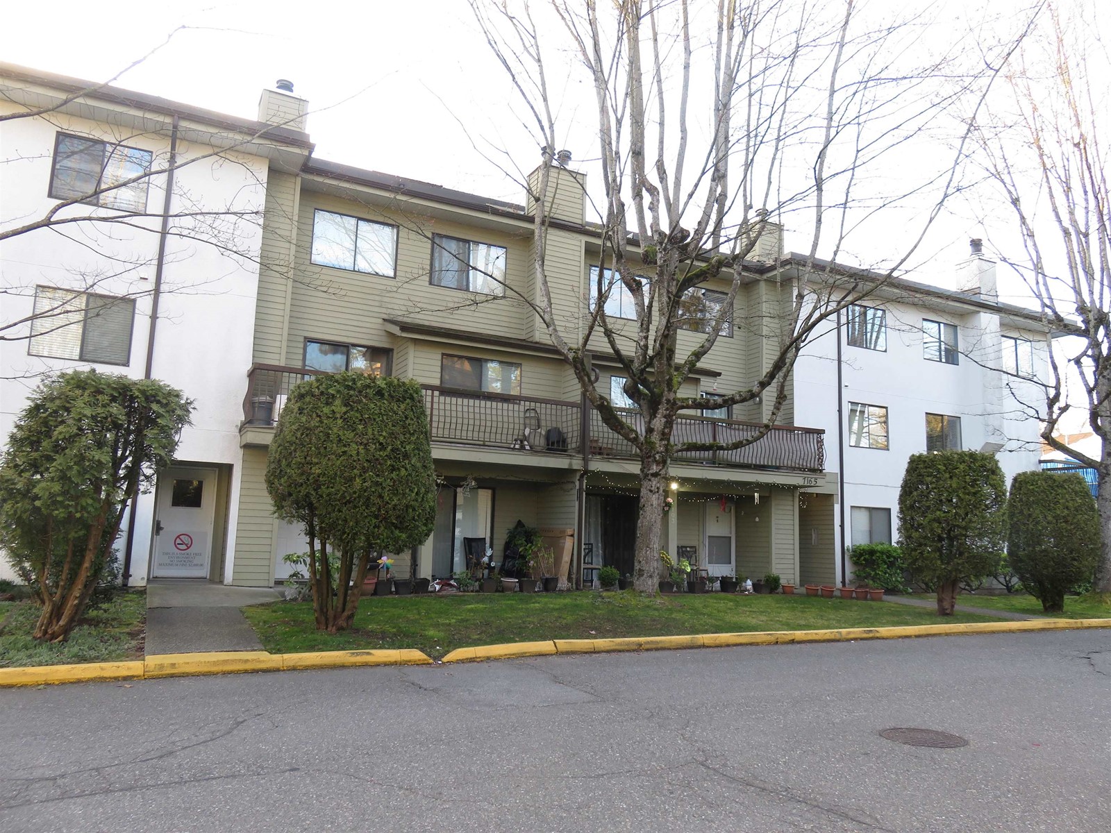 208 7165 133 Street, Surrey, British Columbia  V3W 7Z6 - Photo 1 - R2974398