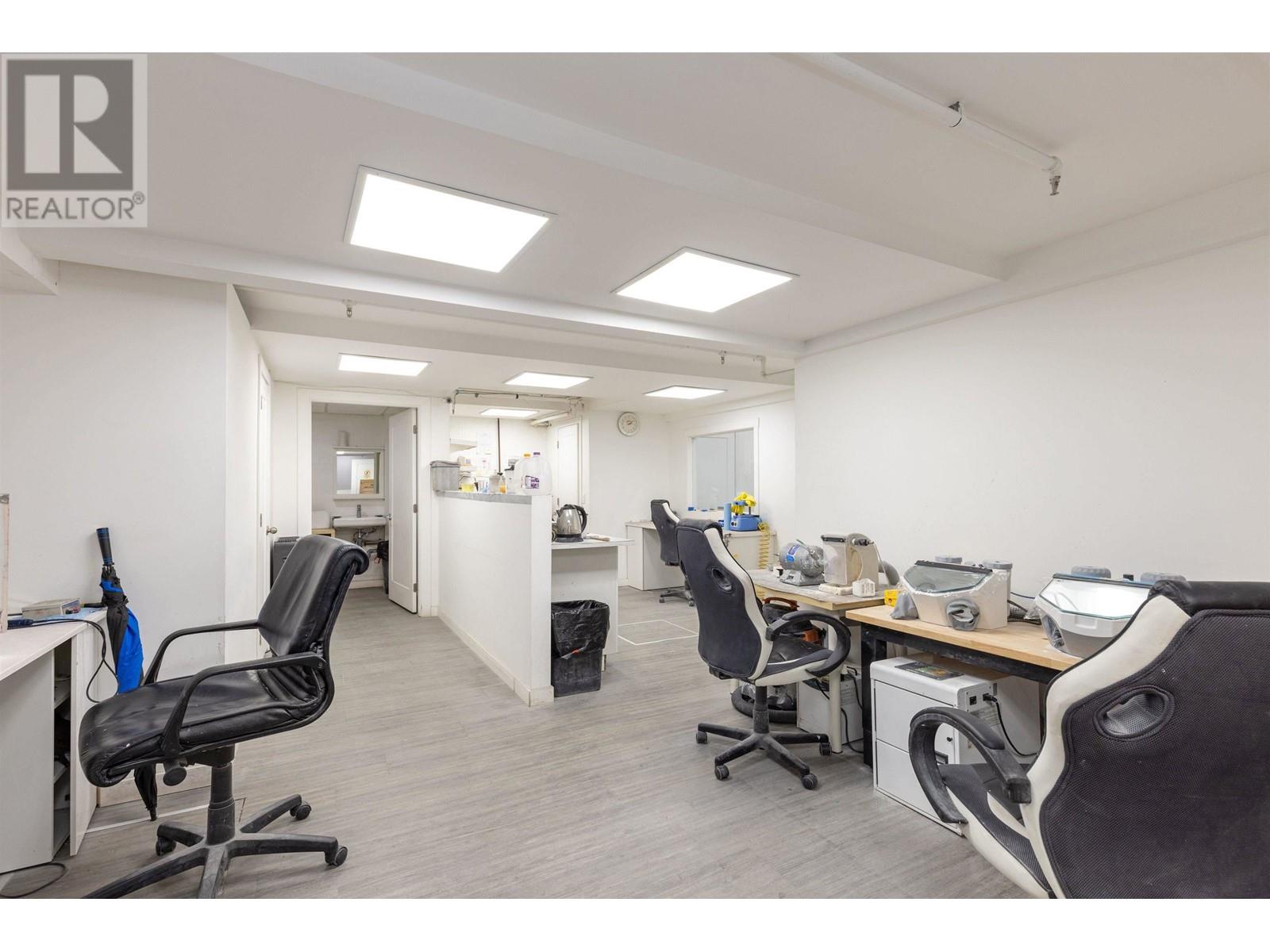 943 E Hastings Street, Vancouver, British Columbia  V6A 0H1 - Photo 7 - C8067512