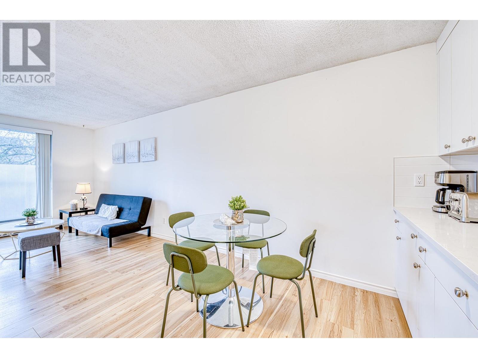Listing Picture 5 of 13 : 110 8391 BENNETT ROAD, Richmond / 烈治文 - 魯藝地產 Yvonne Lu Group - MLS Medallion Club Member