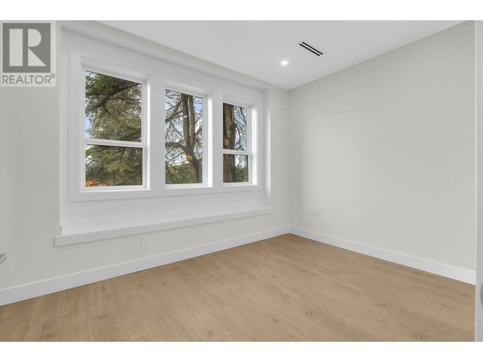 2496 E 27th Avenue, Vancouver, British Columbia  V5R 1M8 - Photo 8 - R2977170