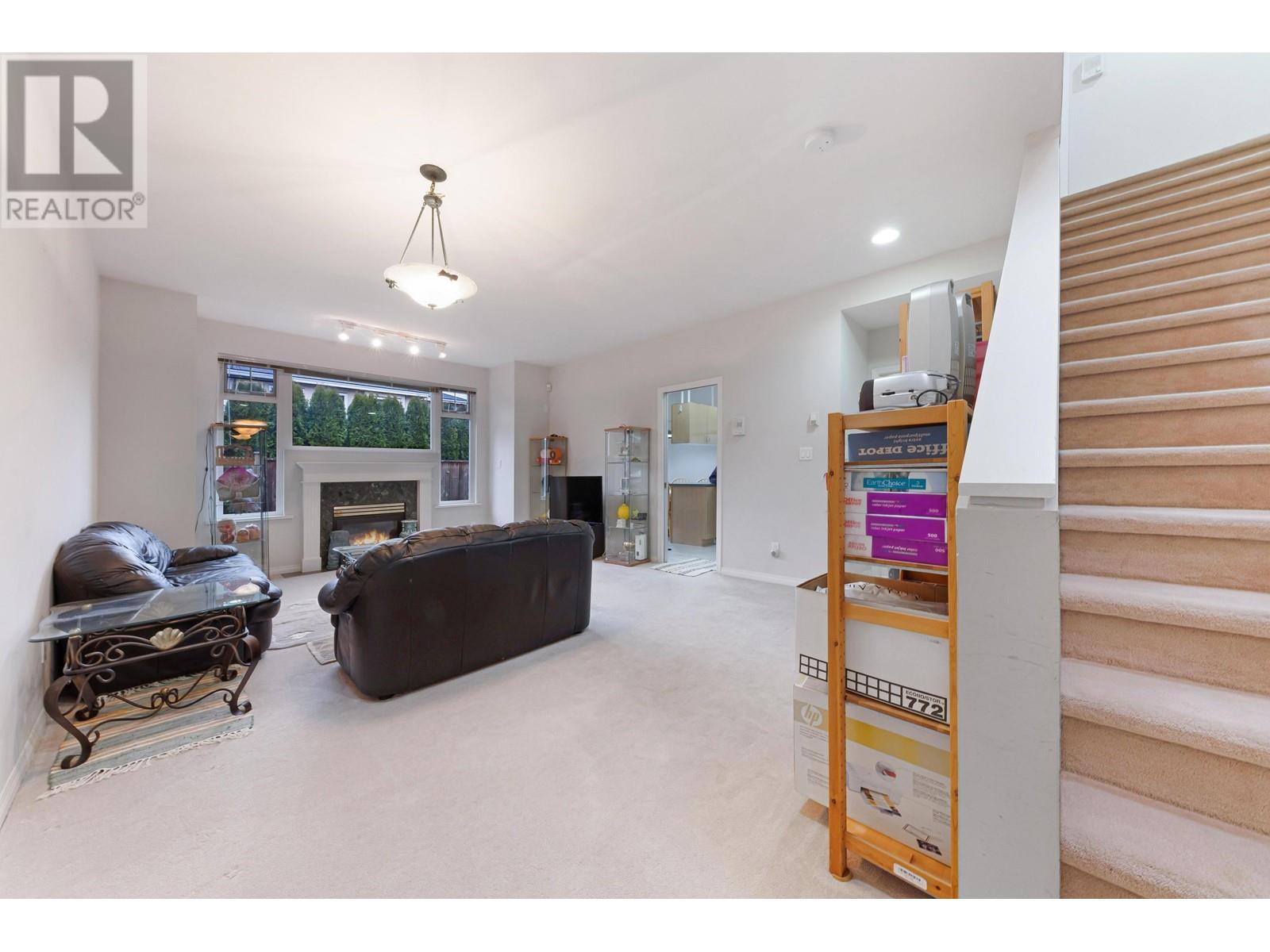 Listing Picture 8 of 24 : 3 11511 CAMBIE ROAD, Richmond / 烈治文 - 魯藝地產 Yvonne Lu Group - MLS Medallion Club Member