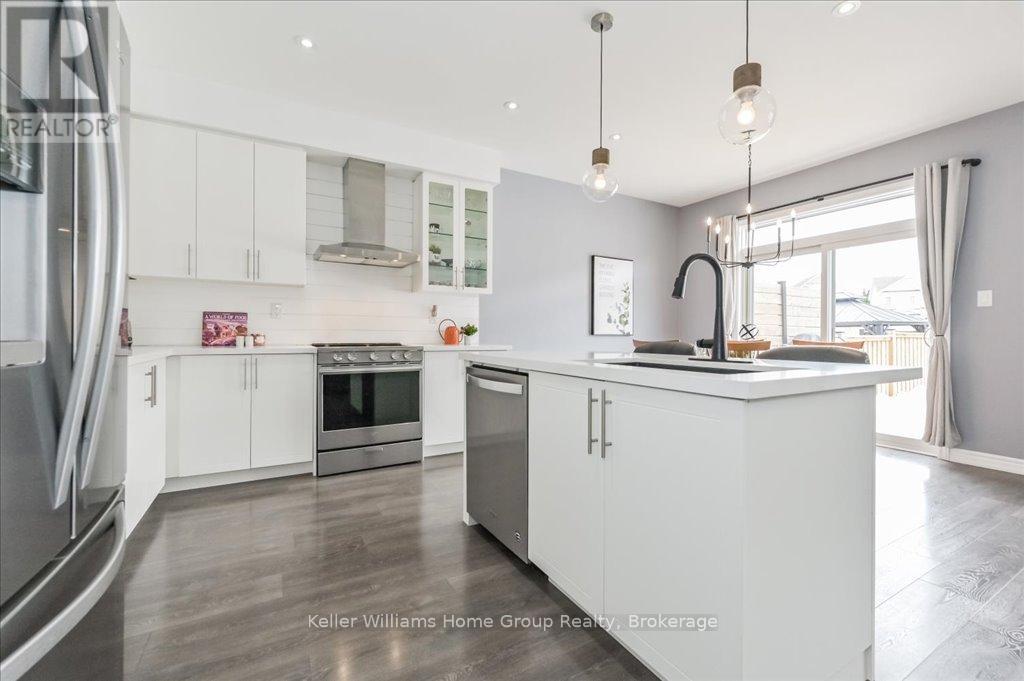 43 Robinson Road, Centre Wellington, Ontario  N1M 0G7 - Photo 9 - X12018642