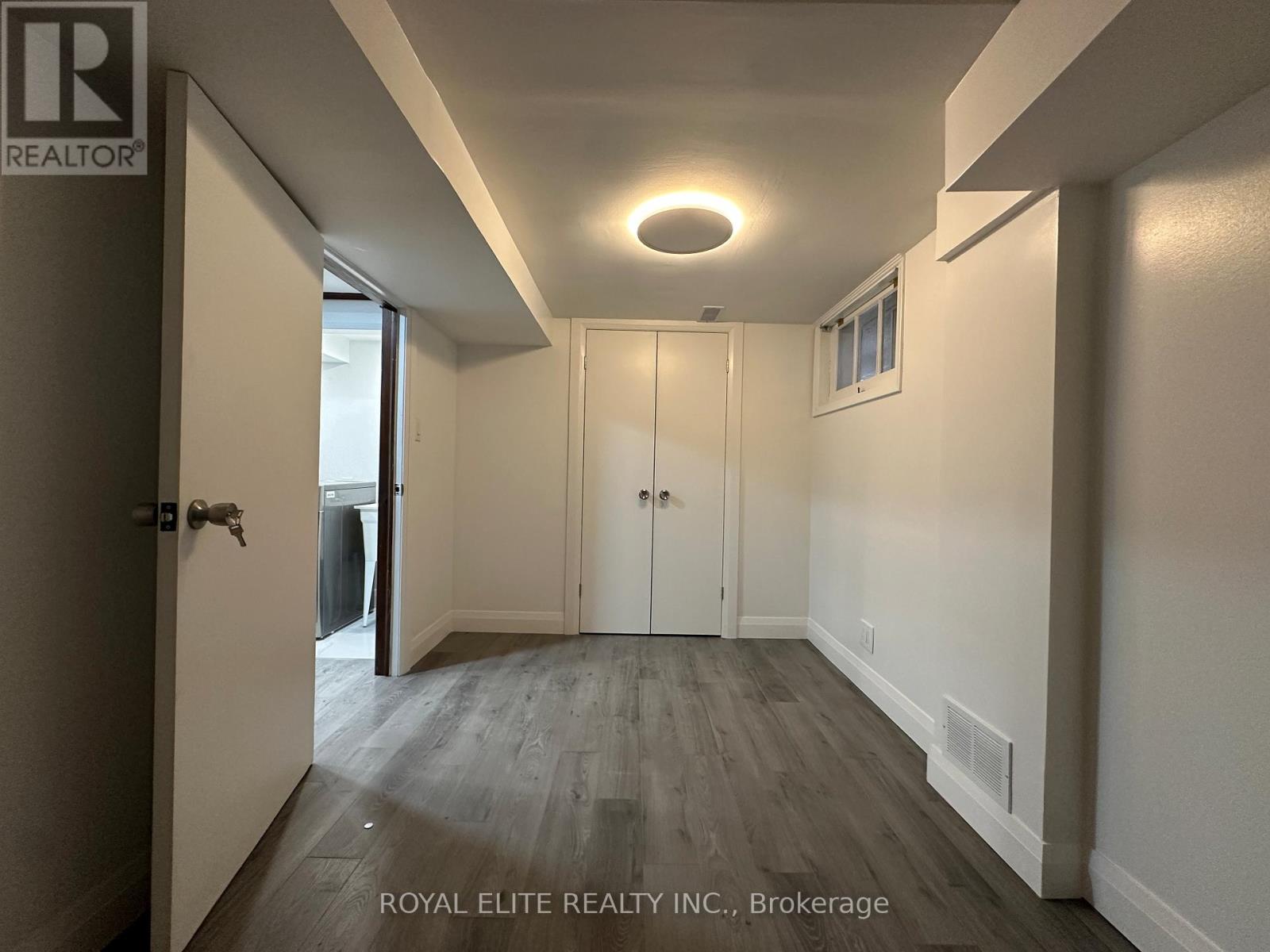 Bsmt - 19 Montgomery Avenue, Toronto, Ontario  M1S 2G4 - Photo 12 - E12018647