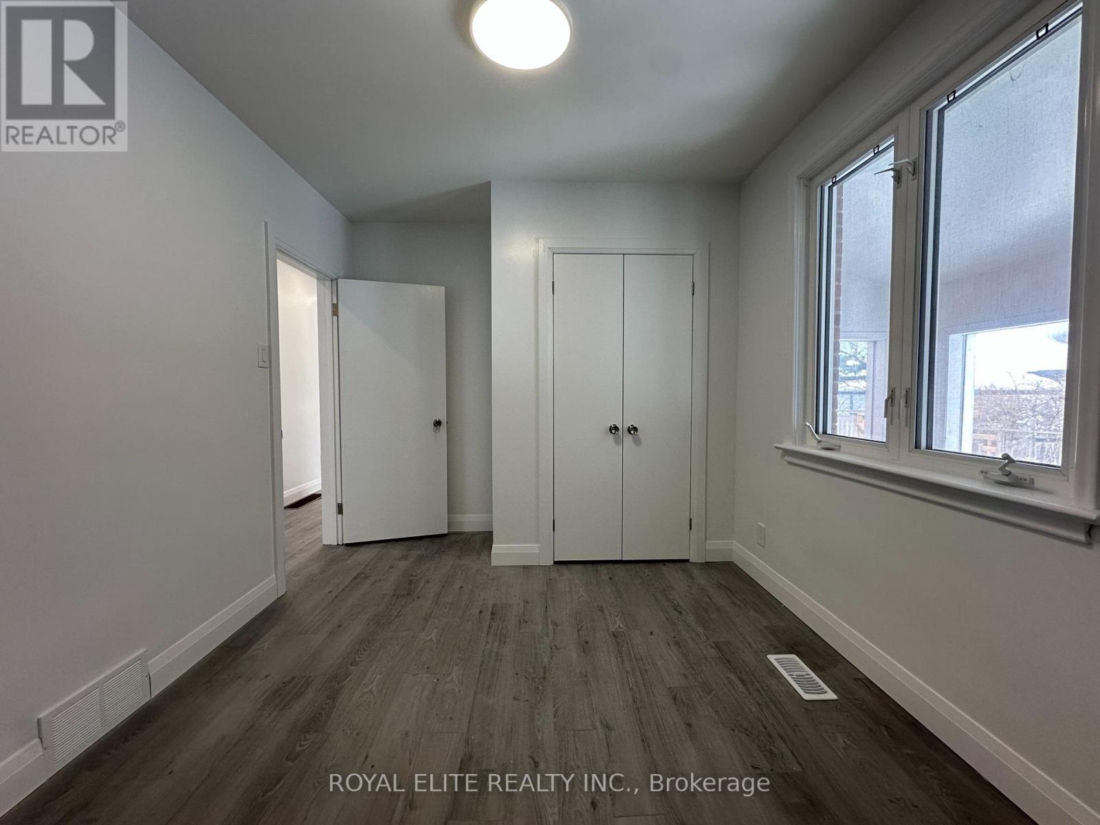 Main - 19 Montgomery Avenue, Toronto, Ontario  M1S 2G4 - Photo 11 - E12018648