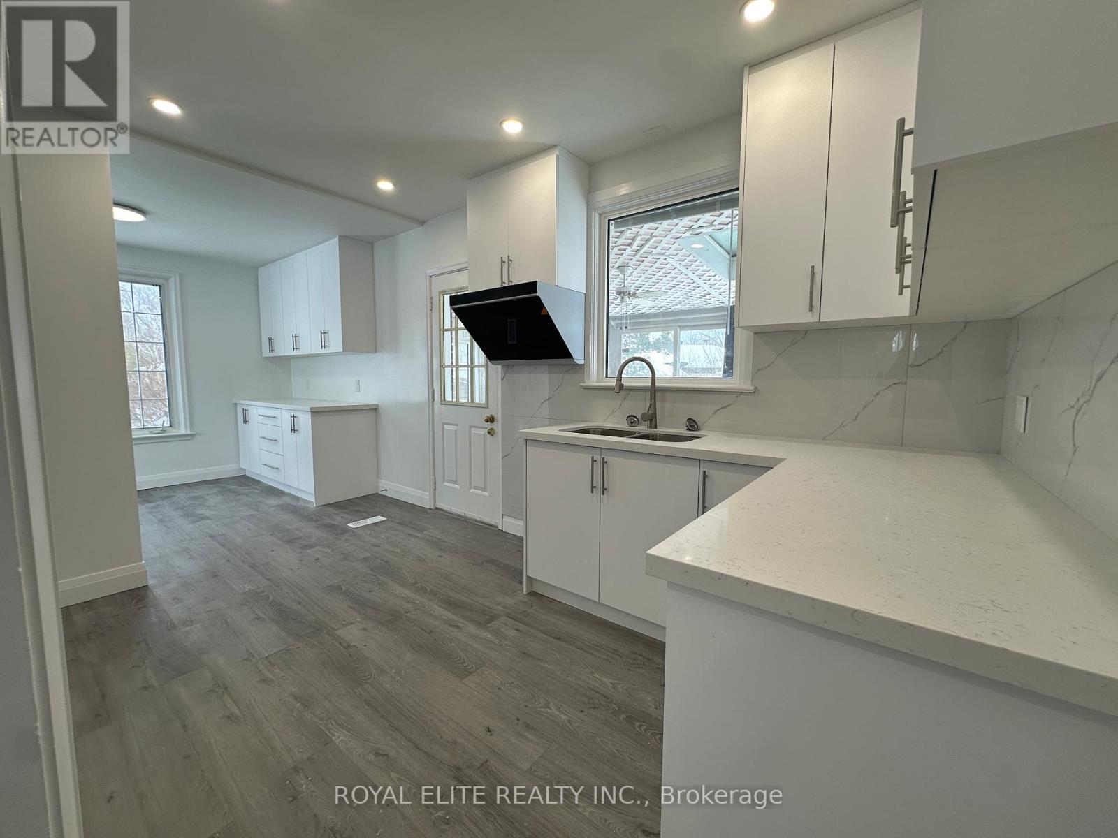 Main - 19 Montgomery Avenue, Toronto, Ontario  M1S 2G4 - Photo 4 - E12018648