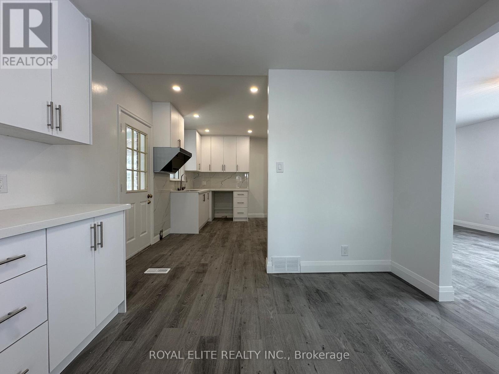 Main - 19 Montgomery Avenue, Toronto, Ontario  M1S 2G4 - Photo 9 - E12018648