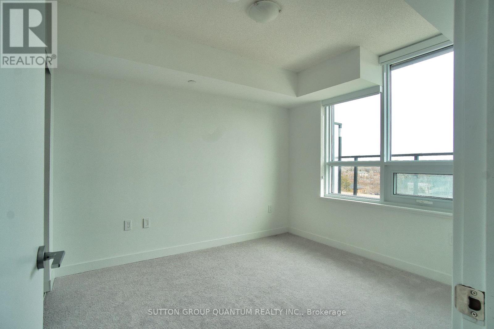808 - 556 Marlee Avenue, Toronto (Yorkdale-Glen Park), Ontario  M6B 0B1 - Photo 9 - W12018643