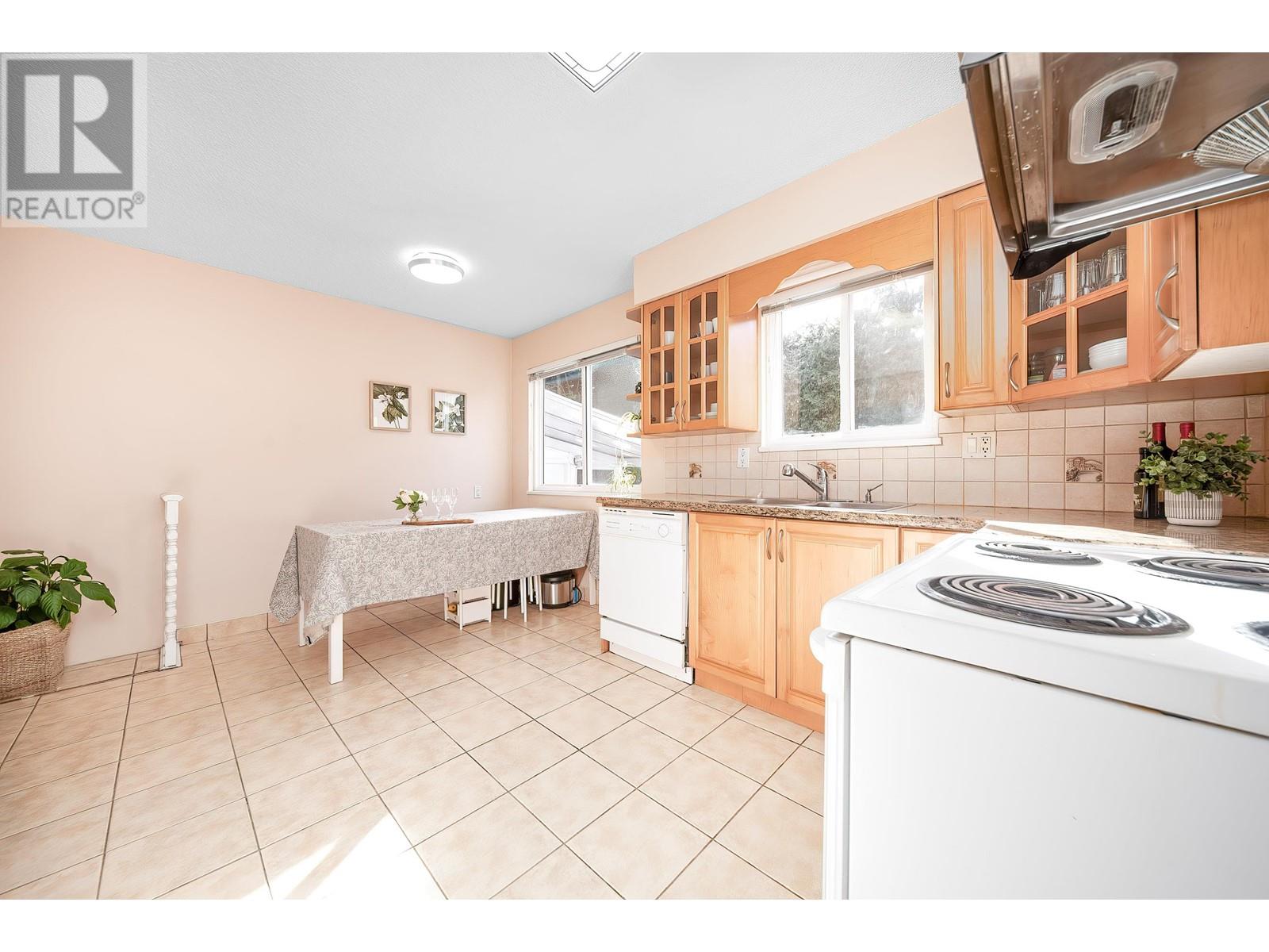 7800 Malahat Avenue, Richmond, British Columbia  V7A 4H2 - Photo 6 - R2966874