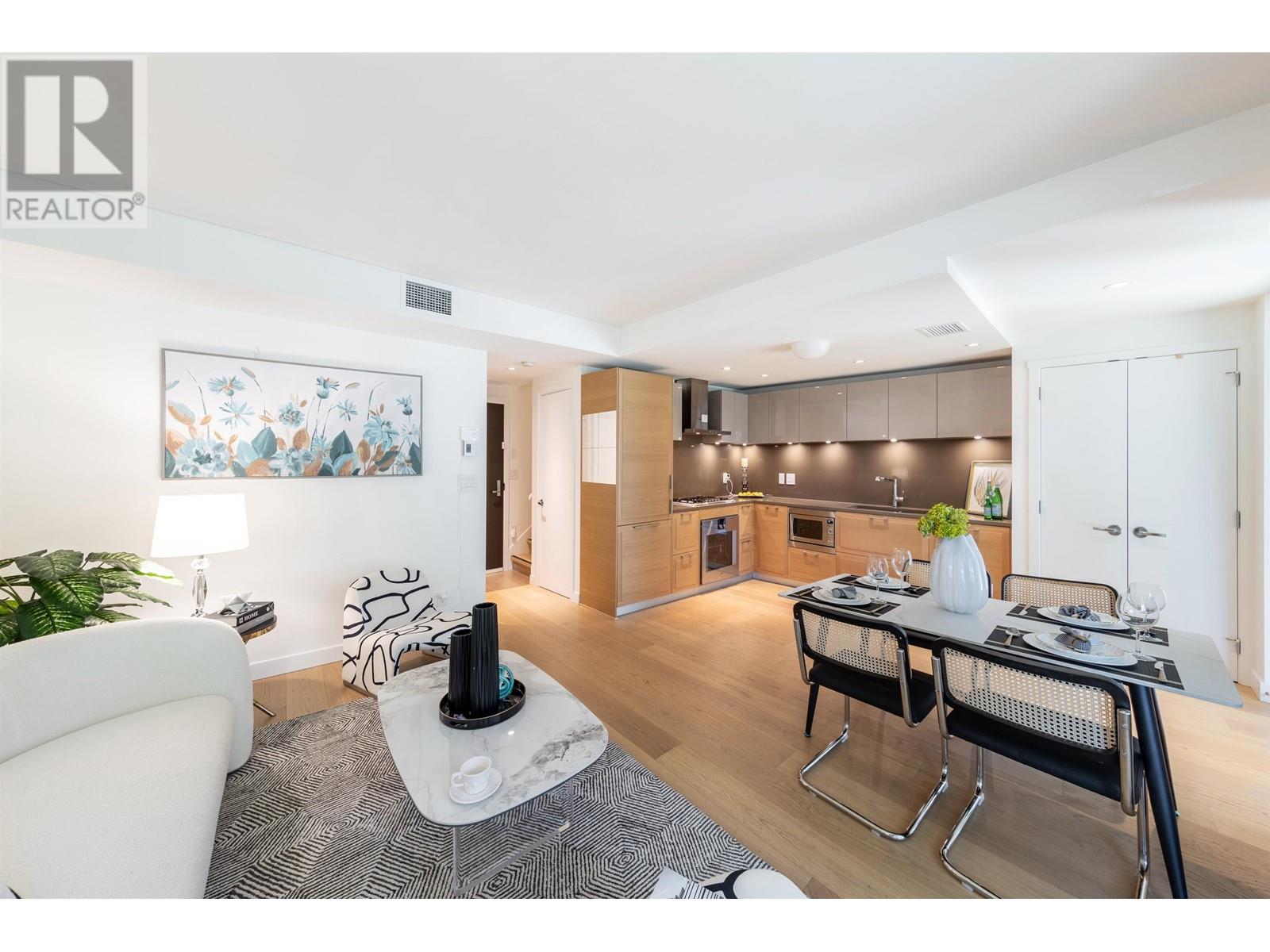 1553 W 57th Avenue, Vancouver, British Columbia  V6P 0H5 - Photo 9 - R2972465