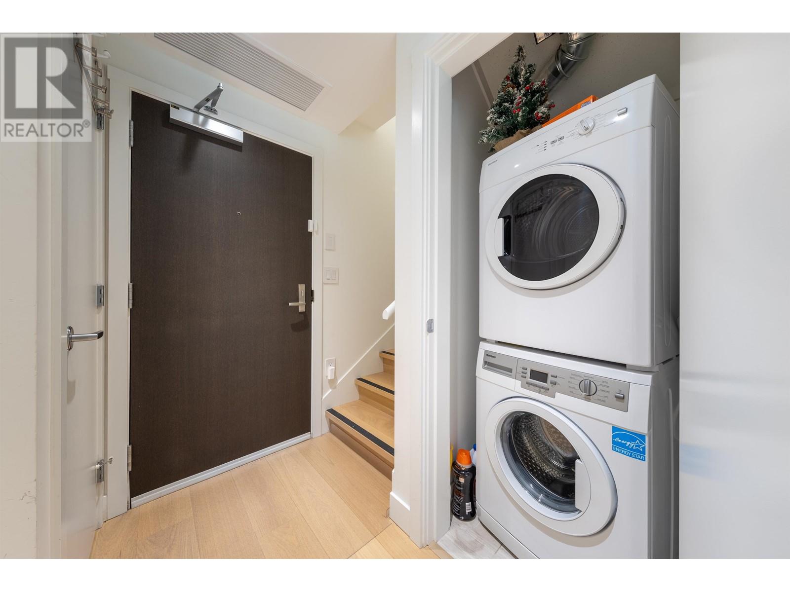 1553 W 57th Avenue, Vancouver, British Columbia  V6P 0H5 - Photo 25 - R2972465
