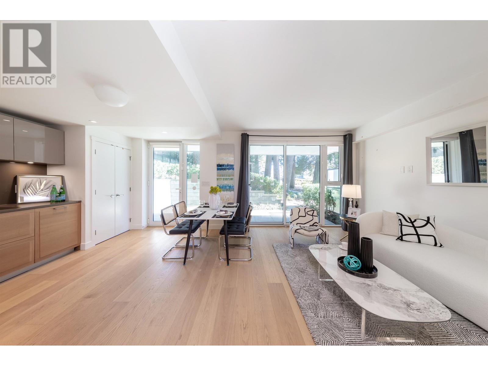 1553 W 57th Avenue, Vancouver, British Columbia  V6P 0H5 - Photo 8 - R2972465