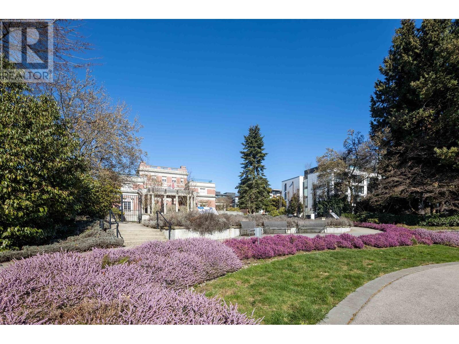Property at 1553 W 57TH AVENUE image 3