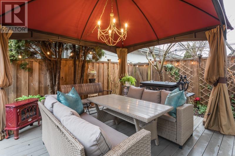 Listing Picture 12 of 33 : 9 5311 LACKNER CRESCENT, Richmond / 烈治文 - 魯藝地產 Yvonne Lu Group - MLS Medallion Club Member