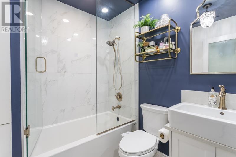 Listing Picture 26 of 33 : 9 5311 LACKNER CRESCENT, Richmond / 烈治文 - 魯藝地產 Yvonne Lu Group - MLS Medallion Club Member