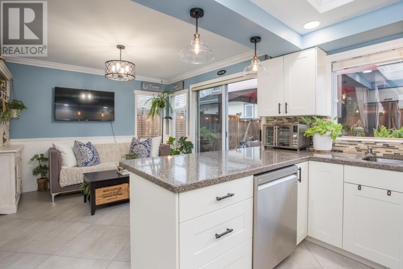 Listing Picture 8 of 33 : 9 5311 LACKNER CRESCENT, Richmond / 烈治文 - 魯藝地產 Yvonne Lu Group - MLS Medallion Club Member