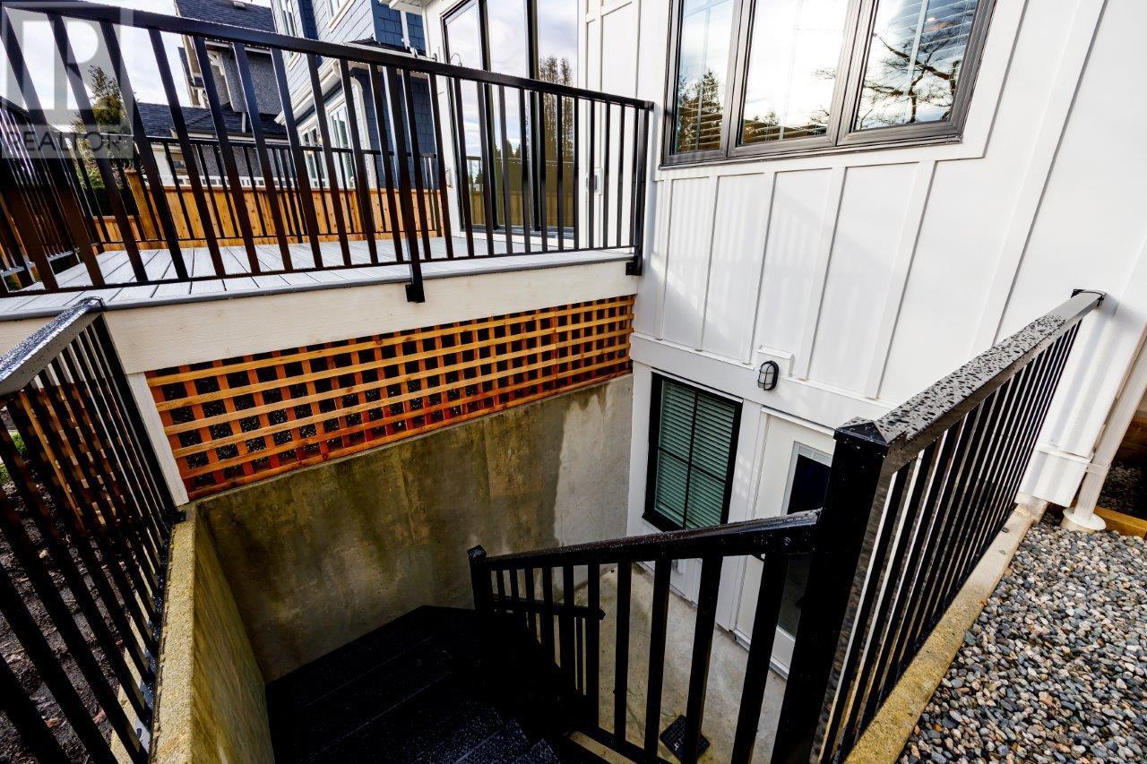 342 E 17th Street, North Vancouver, British Columbia  V7L 2V9 - Photo 5 - R2966725