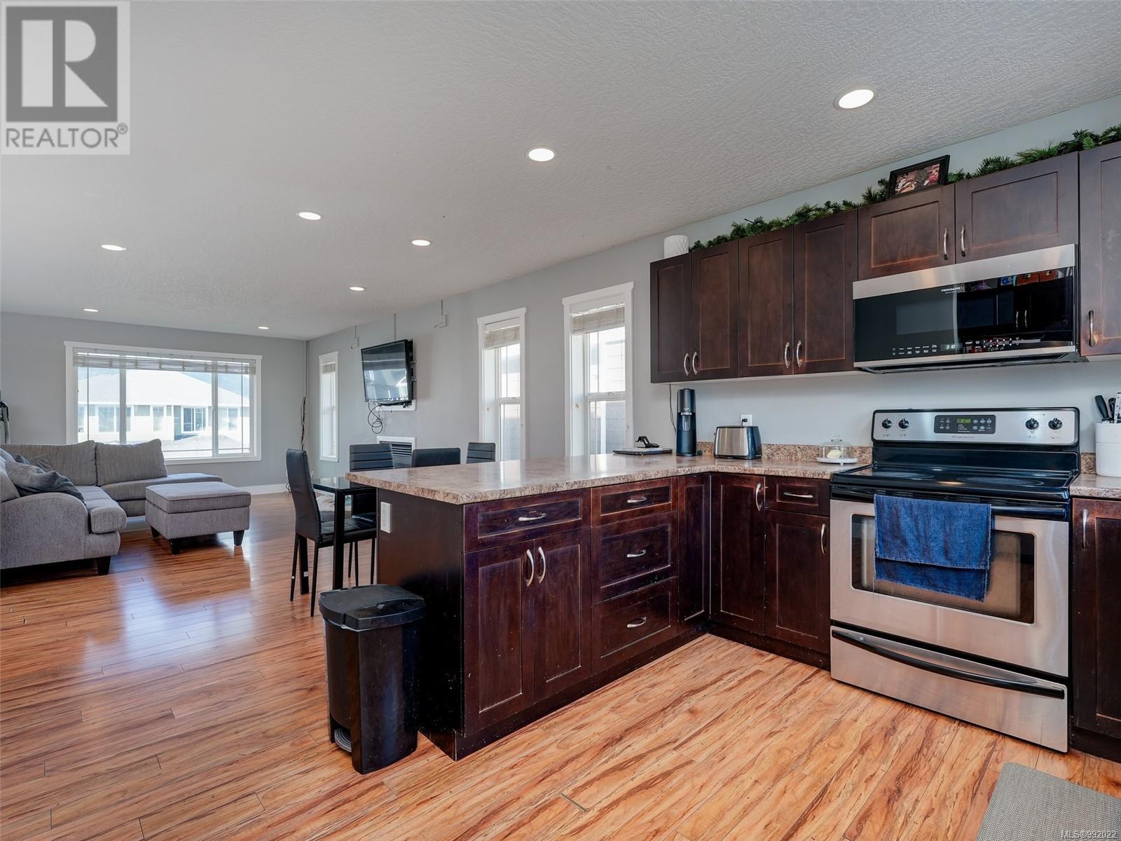 Property at 6753 Steeple Chase image 3