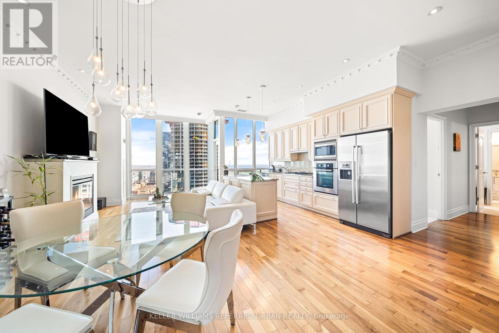 Property at 5304 - 16 HARBOUR STREET image 1