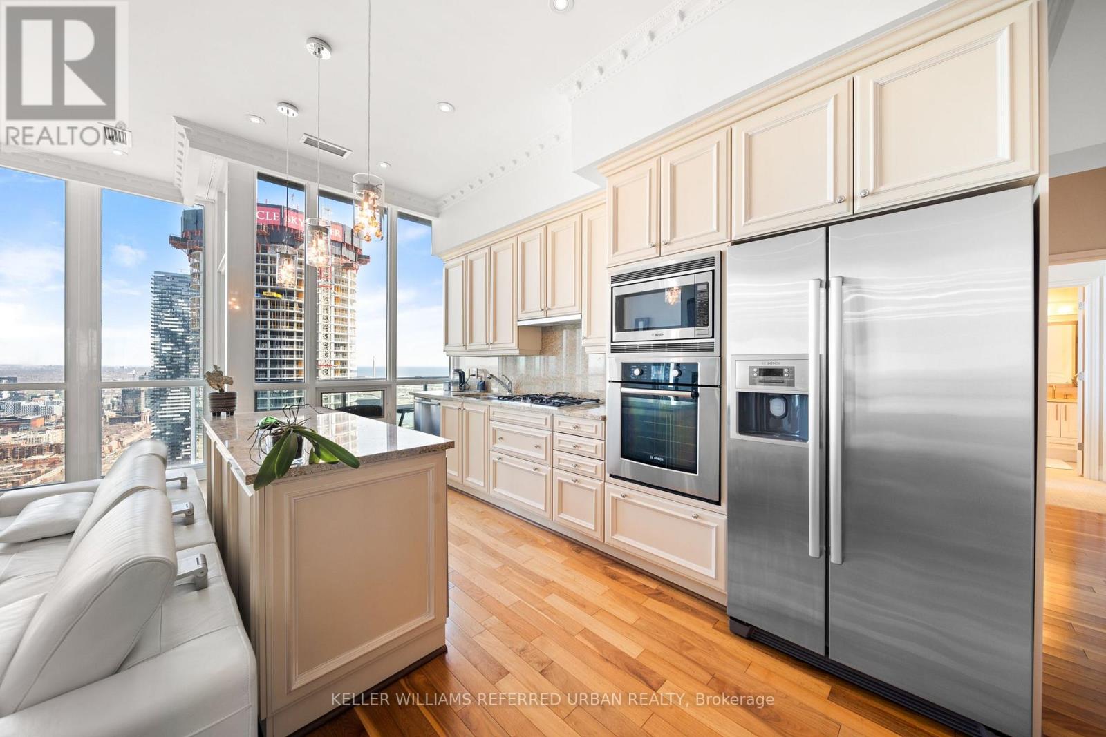 5304 - 16 Harbour Street, Toronto, Ontario  M5J 2Z7 - Photo 13 - C12018094