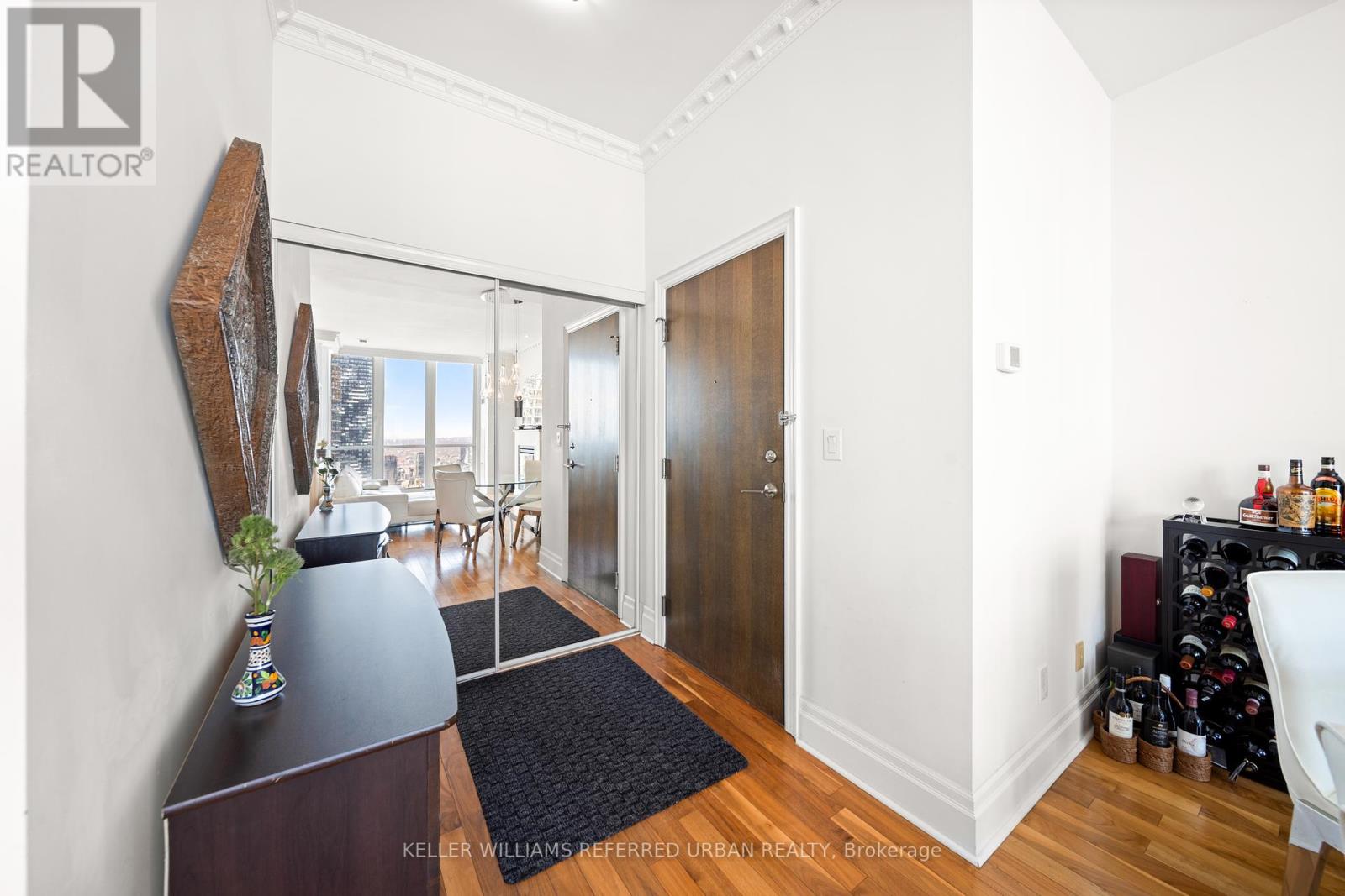 Property at 5304 - 16 HARBOUR STREET image 4
