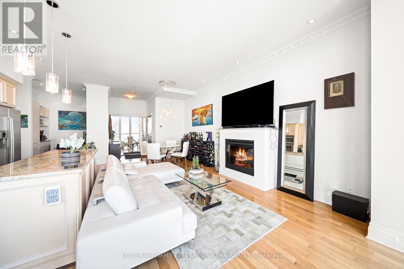 5304 - 16 Harbour Street, Toronto, Ontario  M5J 2Z7 - Photo 9 - C12018094
