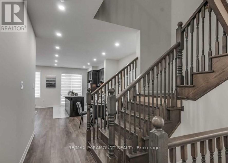 Upper Level - 9 Bourbon Street, Brampton, Ontario  L7A 5E6 - Photo 3 - W11984189