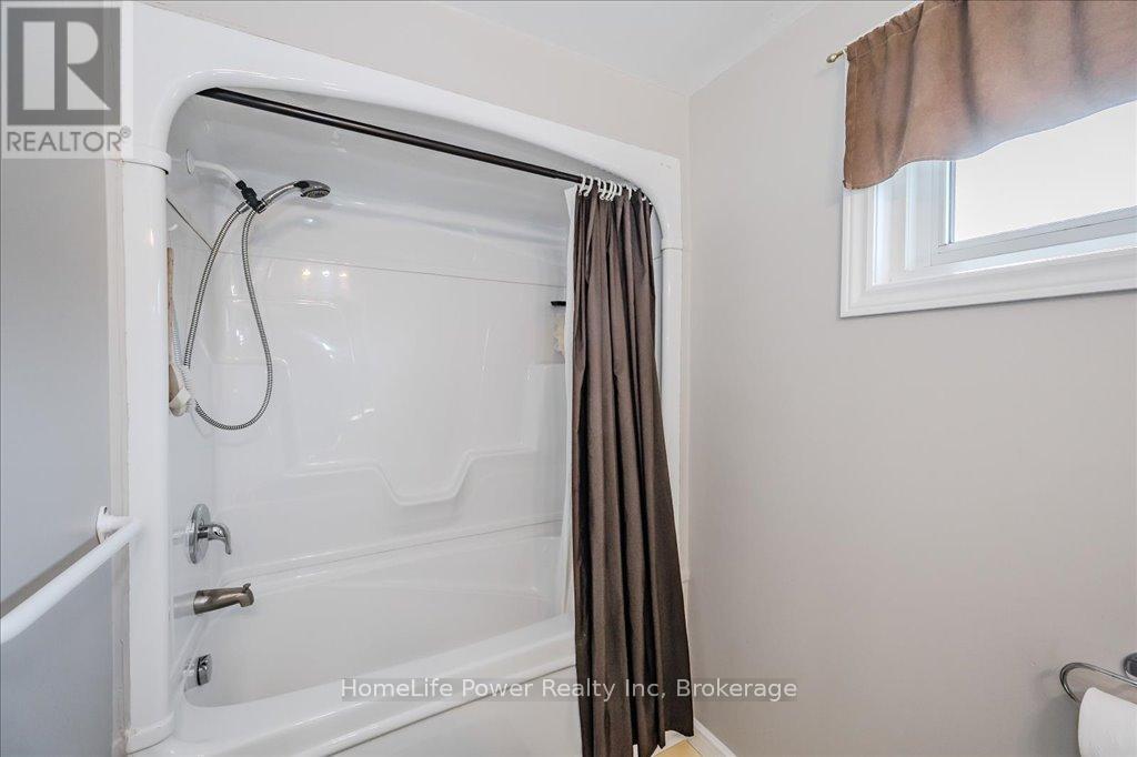 14 Upton Crescent, Guelph, Ontario  N1E 6P2 - Photo 22 - X12018742