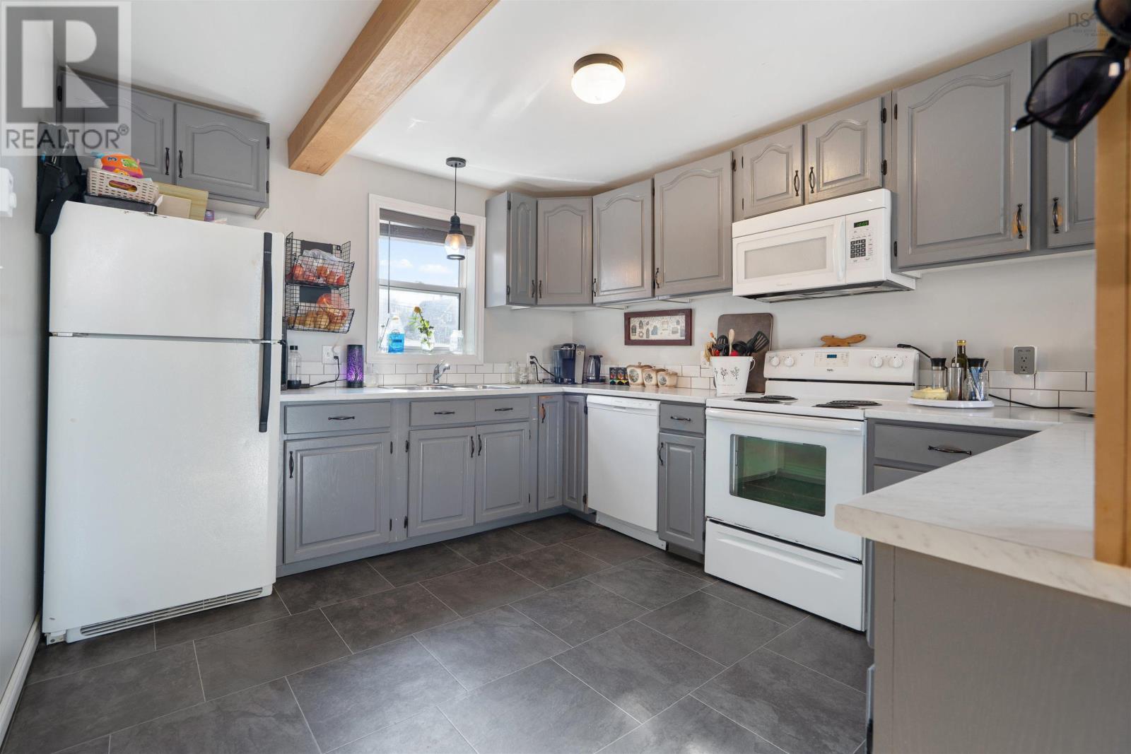 5 Forge Street, Trenton, Nova Scotia  B0K 1X0 - Photo 11 - 202504852