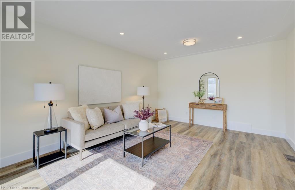 Property at 80 WESTMOUNT Road S image 5