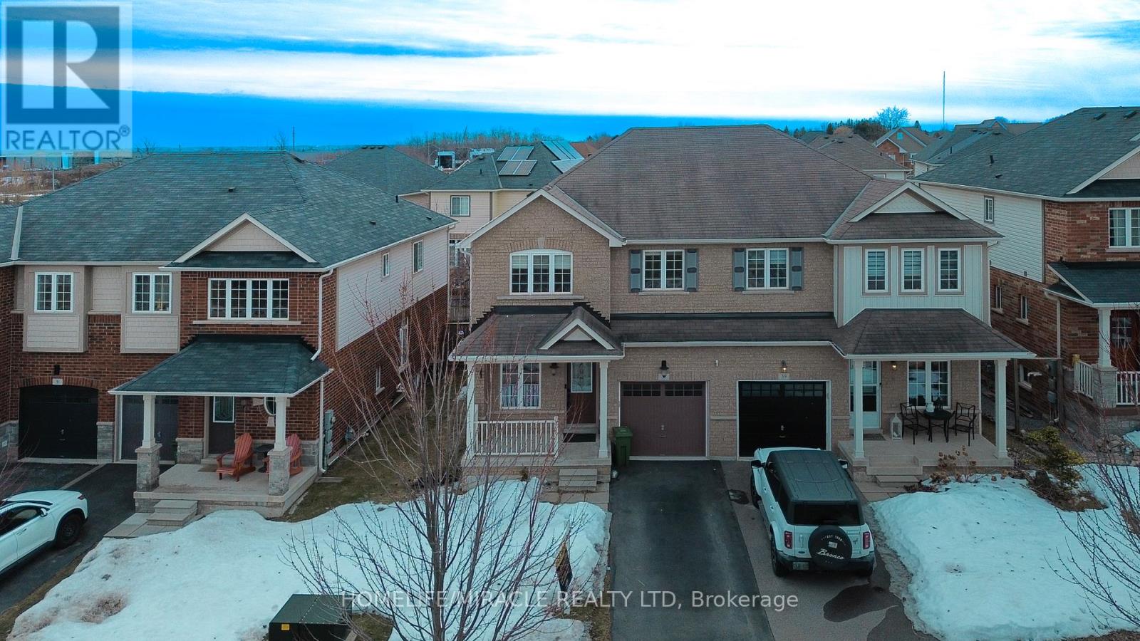 37 Sadielou Boulevard, Hamilton, Ontario  L8B 0T2 - Photo 2 - X11973776