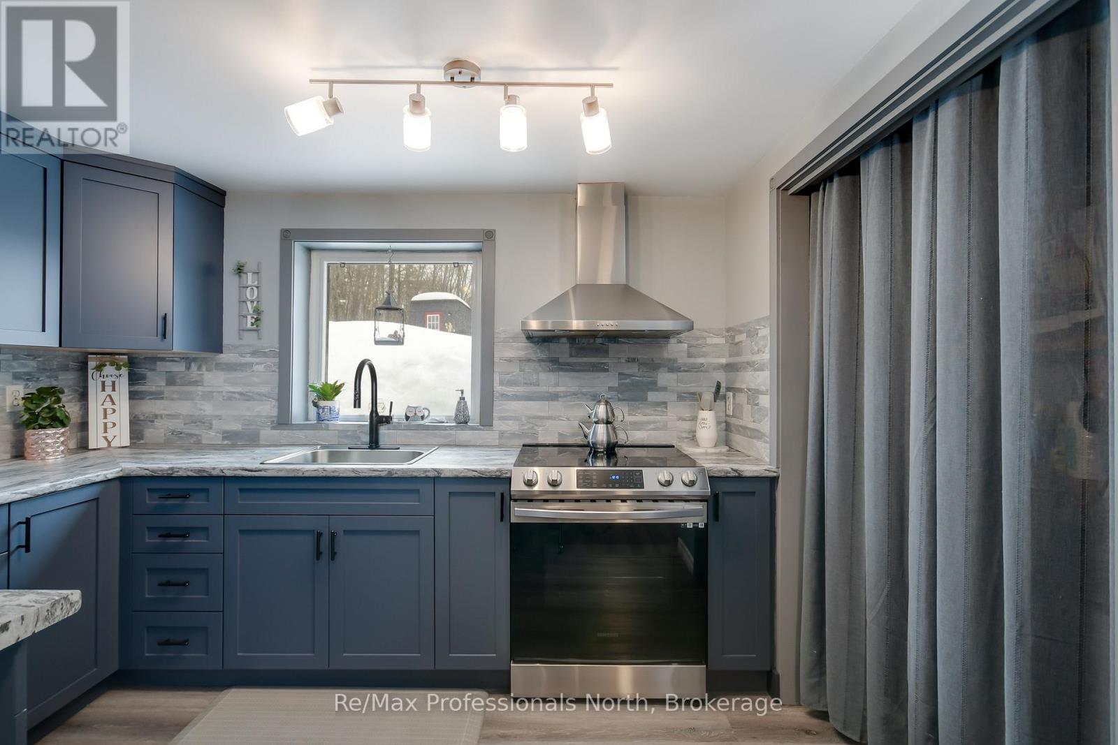 1017 Barlochan Road, Muskoka Lakes, Ontario  P1P 1R2 - Photo 14 - X12018767
