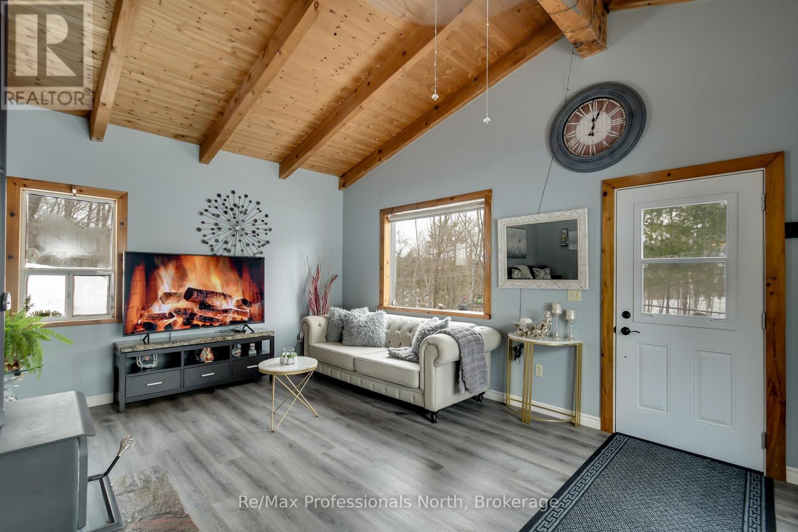 1017 Barlochan Road, Muskoka Lakes, Ontario  P1P 1R2 - Photo 3 - X12018767