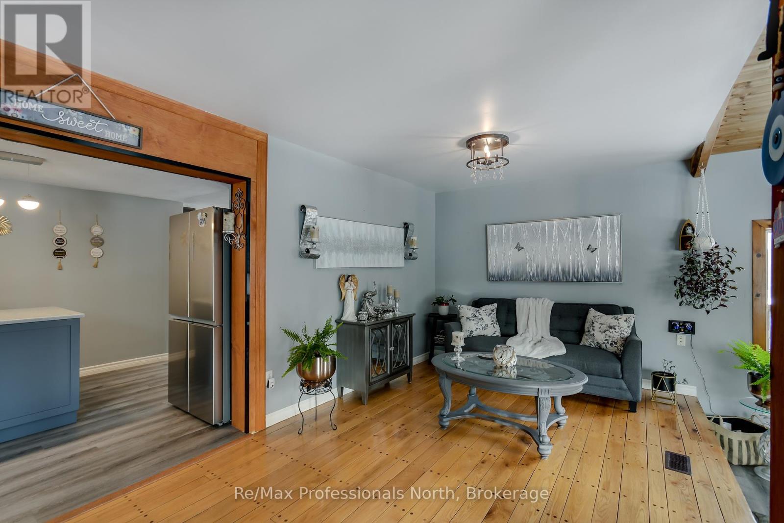 1017 Barlochan Road, Muskoka Lakes, Ontario  P1P 1R2 - Photo 6 - X12018767
