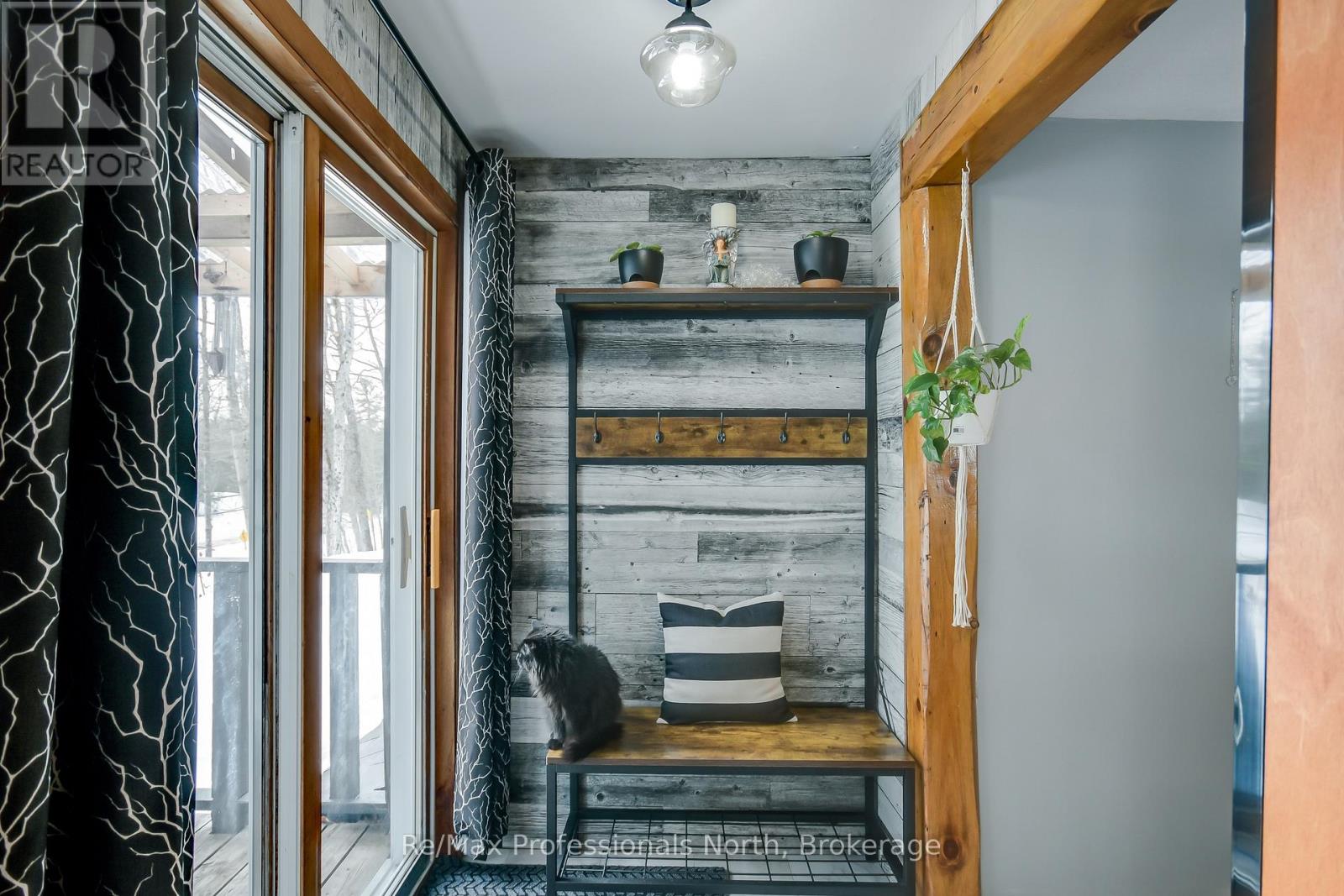 1017 Barlochan Road, Muskoka Lakes, Ontario  P1P 1R2 - Photo 8 - X12018767